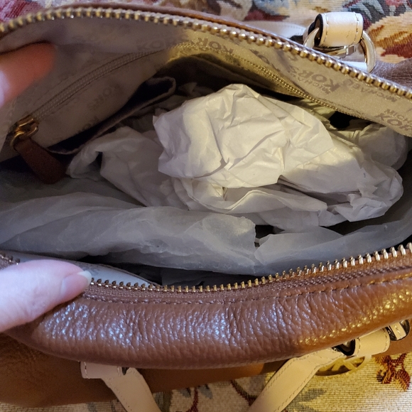 Michael Kors tan leather satchel NWOT - Picture 2 of 4